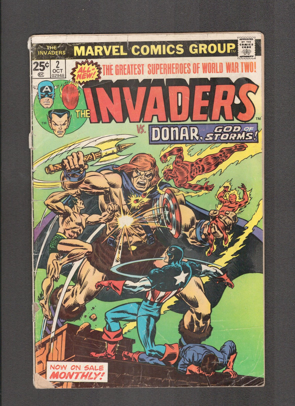 Invaders #2 (1975) Captain America vs Namor vs Human Torch Marvel Comics