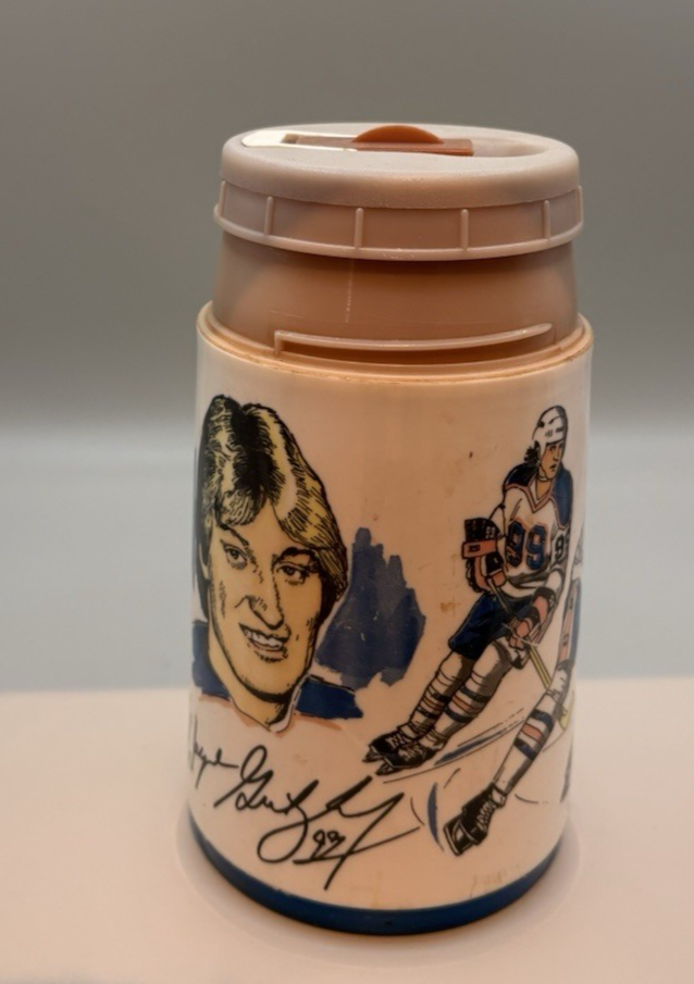 Wayne Gretzky Aladdin Thermos - Missing Cup