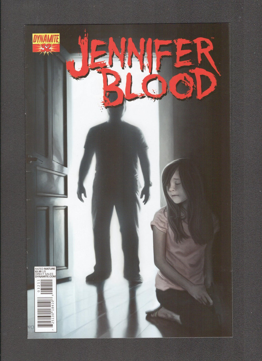 Jennifer Blood #32 (2013) Higher Grade Dynamite Comics