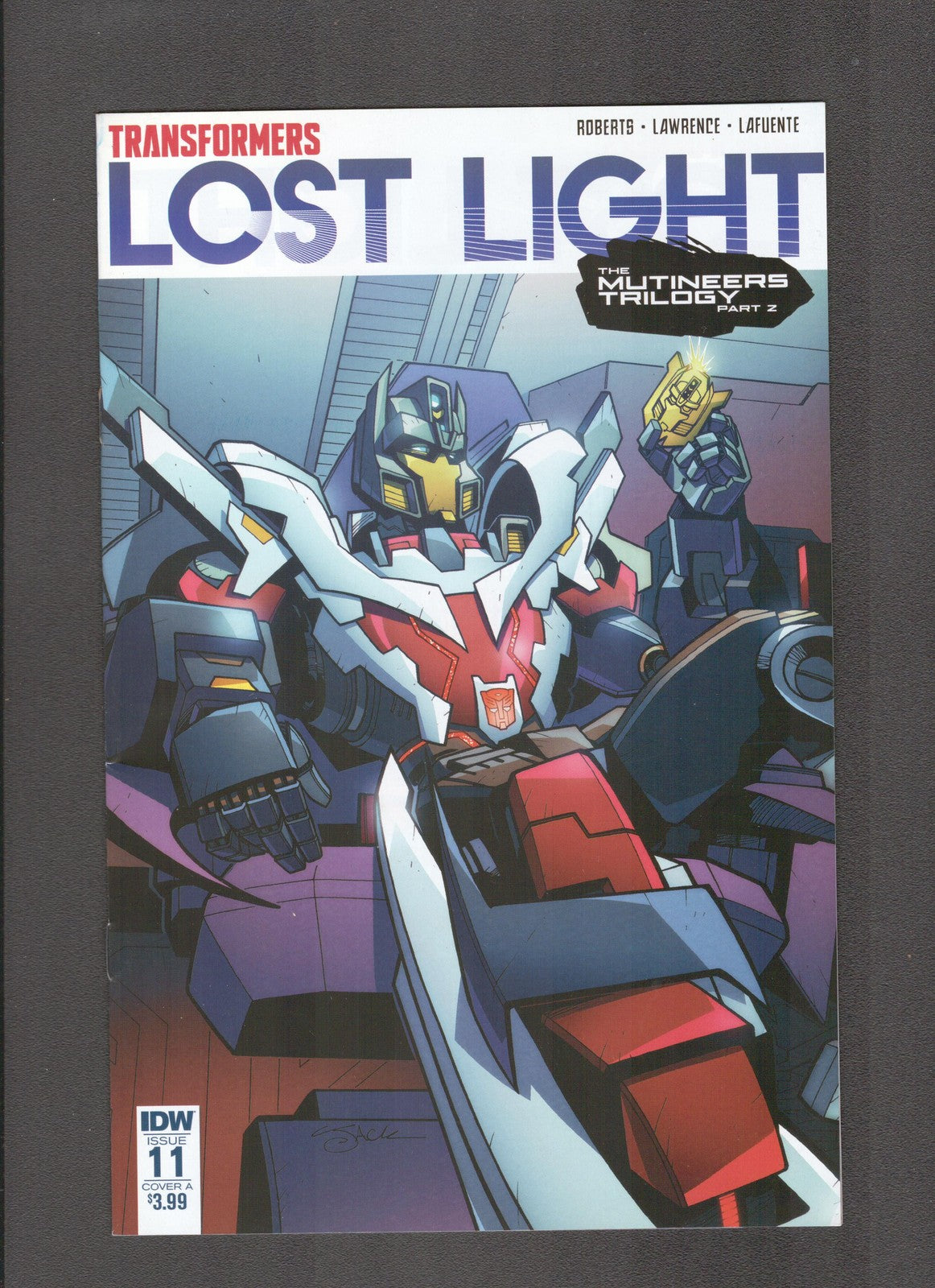 Tranformers: Lost Light #11a (2017) Jack Lawrence Cover IDW Comics