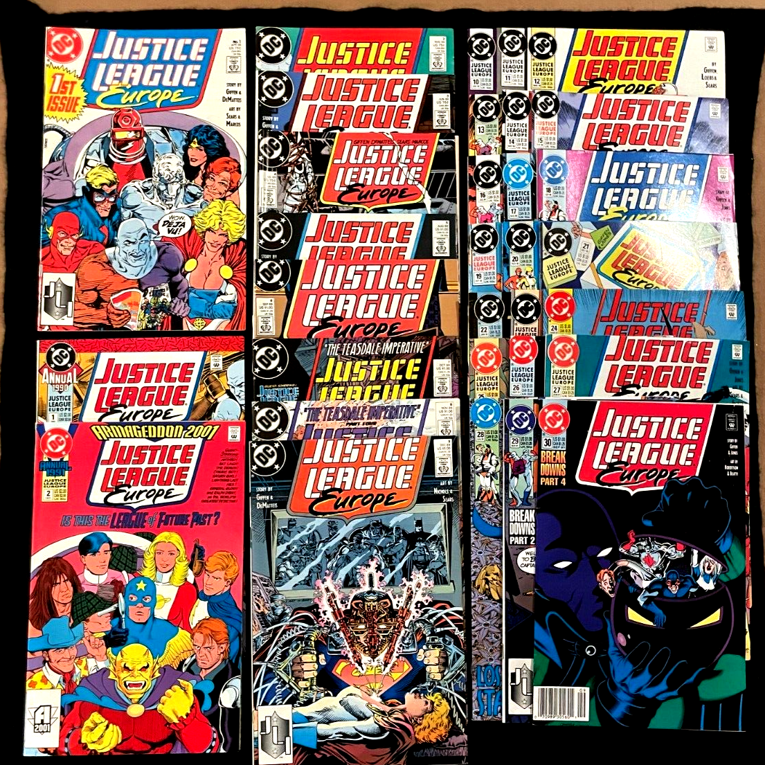 Justice League Europe Run of 32 comics - #1-30 &Ann 1-2  (1989/91) DC Comics