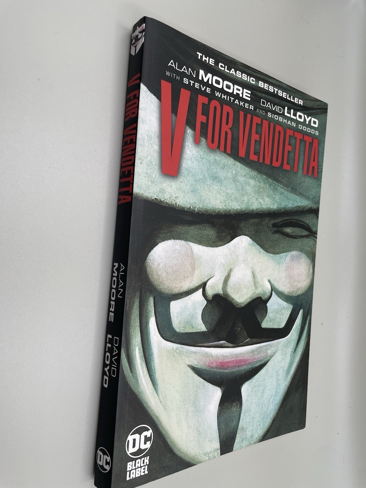 V for Vendetta (2020) Alan Moore ~ David Lloyd TPB - DC Black Label